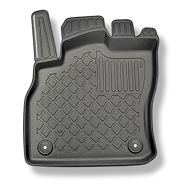 Sada rohož do zavazadlového prostoru a autokoberečky TPE na míru do: Audi Q3 F3 SUV (08.2018-....) - horní zavazadlový prostor (stejná prahová hodnota zatížení); pohyblivá podlaha v nejvyšší poloze; také pro verzi Quattro; rovněž s hybridním pohonem TFSI